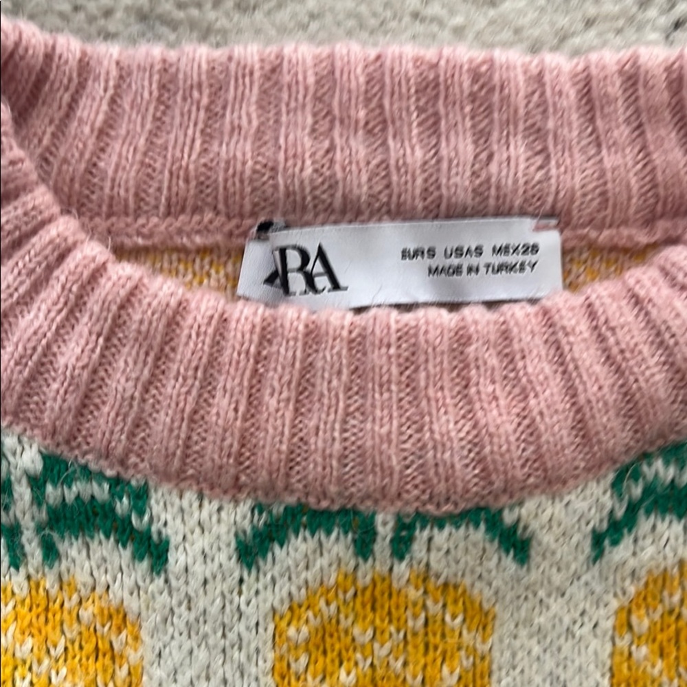 Zara Pink Multicolor Patterned Sweater - Picture 2 of 4